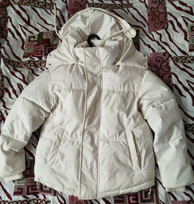 Продам весняну куртку