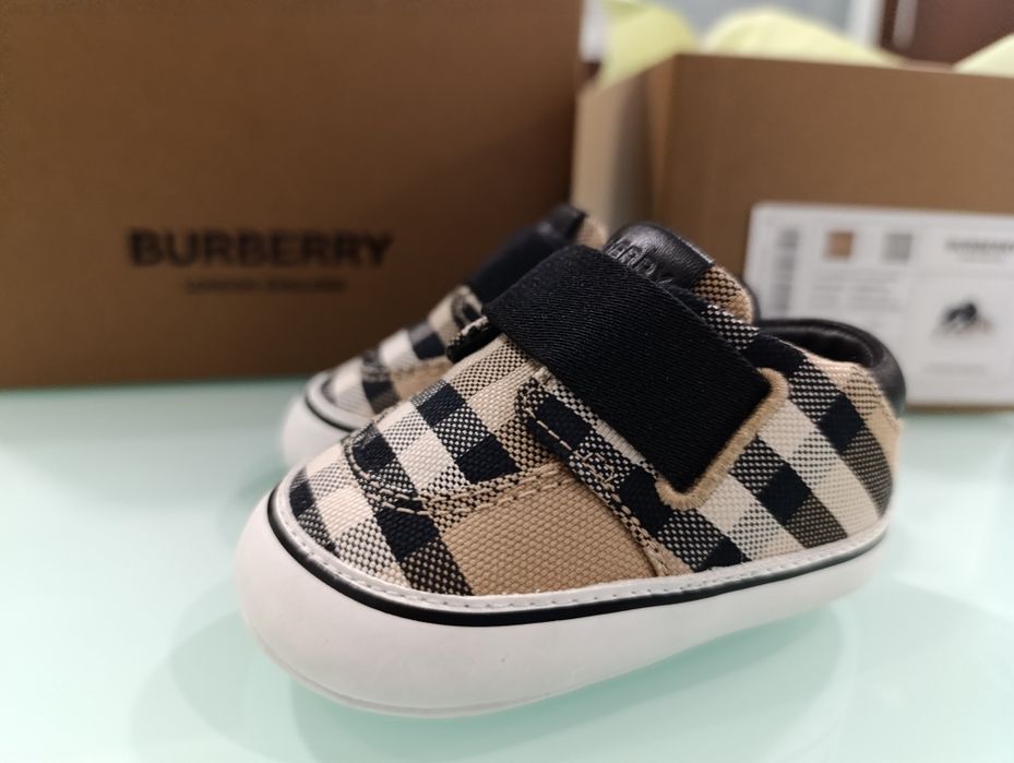 Sapatilhas Burberry n.17