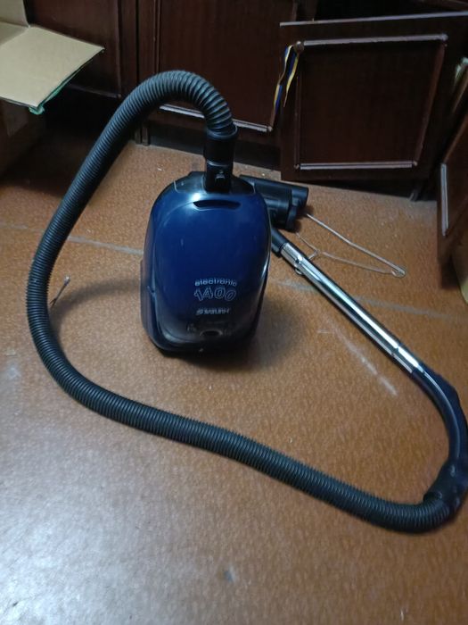 Пилосос Saturn ST-1274 з турбо щіткою