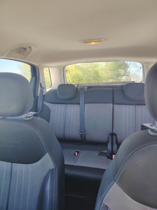 Carro Fiat 500 L