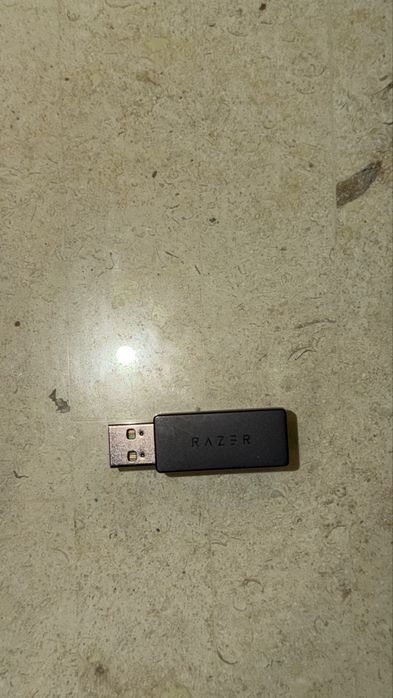 Razer Wolverine V2 Pro PS5/PC com Dongle