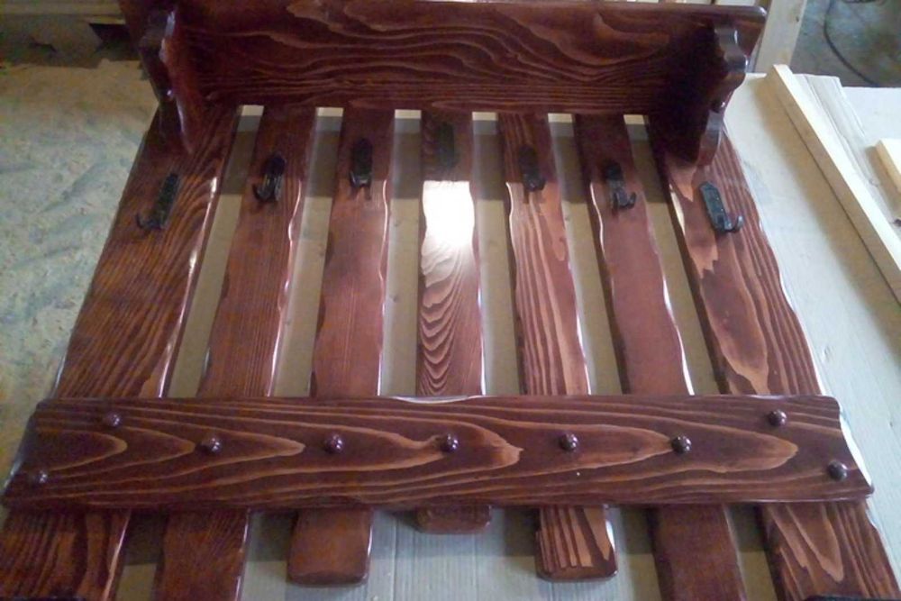 Вішак - полка з дерева, Вішак Добряк