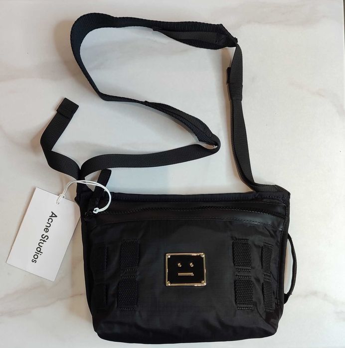 Сумка Acne Studios Logo plate belt bag Black