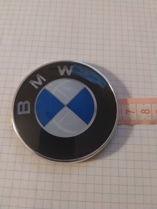 Aaaaaaaaaaa emblemat BMW.