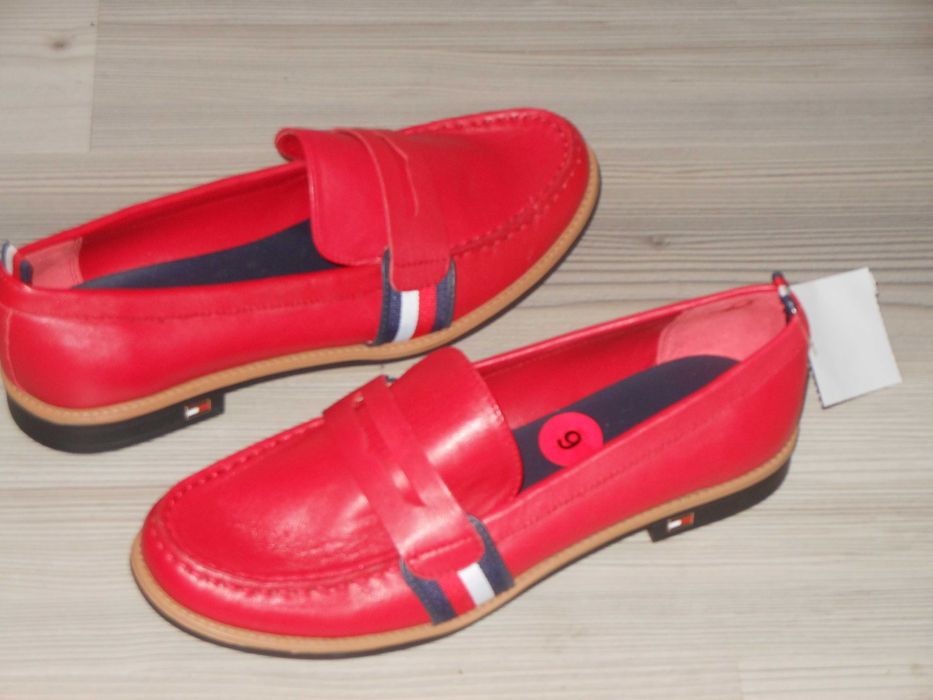 Buty  damskie  Tommy  Hilfiger r.395