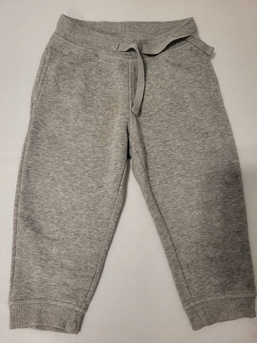 Spodnie dresowe chłopięce r. 92
