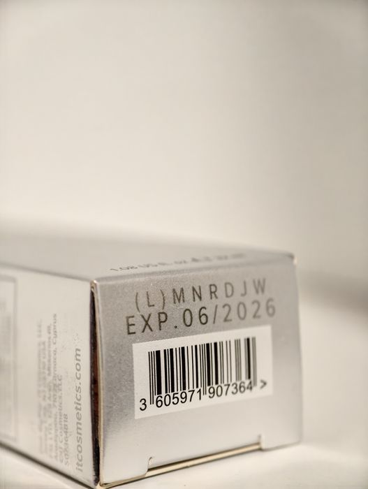 It cosmetics medium