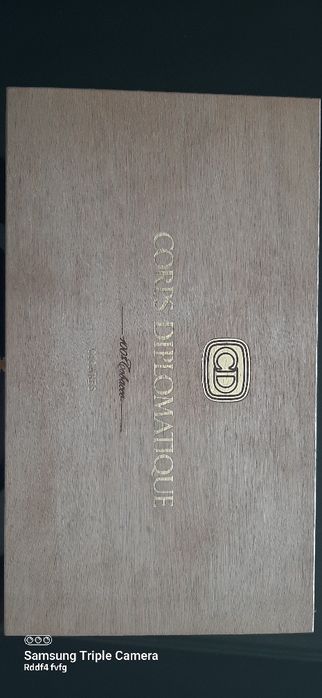 Caixa madeira Charutos CORPS DIPLOMATIQUE