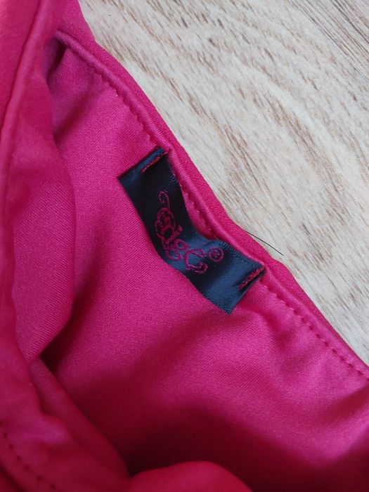 Czerwona dopasowana sukienka damska S