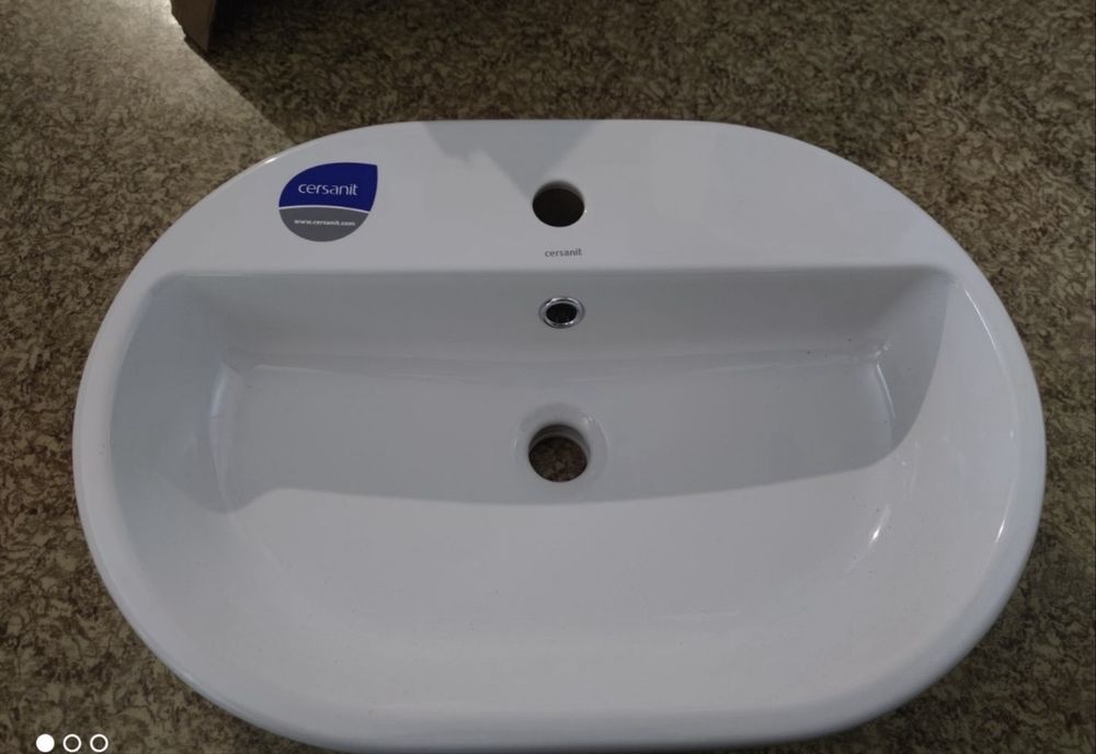 Umywalka nablatowa Caspia Owal