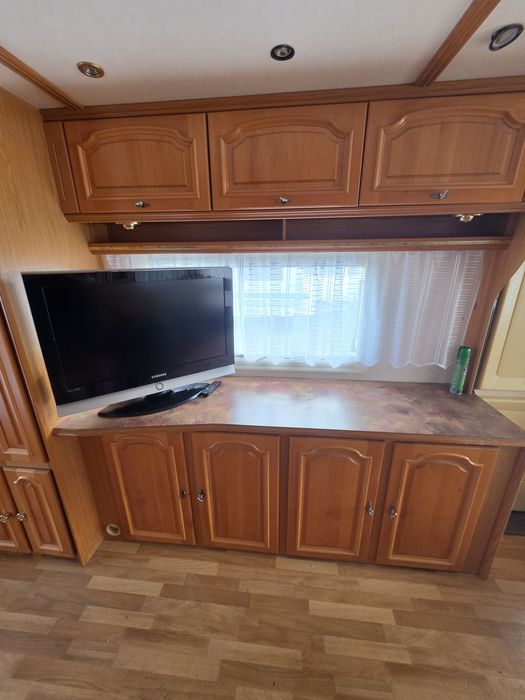 Кемпінг причіп дача караван будинок на колесах