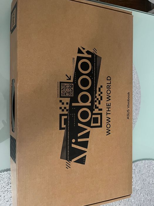 ASUS Vivobook 15 – Stan idealny. Nowy RAM: 16 GB Dysk: SSD 512 GB