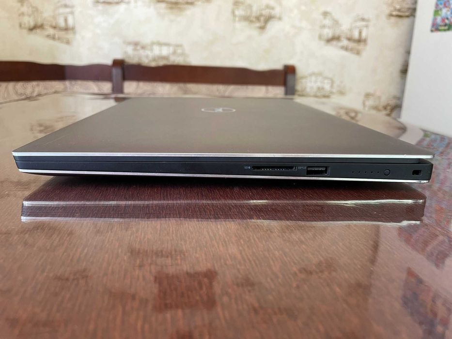 Ноутбук 15" FHD Dell Precision 5540 (i9-9980H/16Gb/SSD 256Gb/Quadro T2000)
