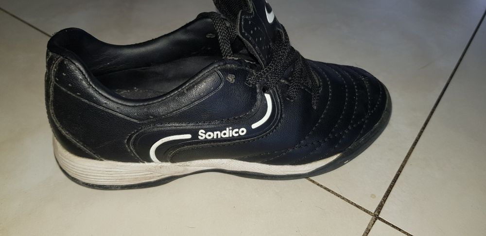 Buty sportowe Sondico