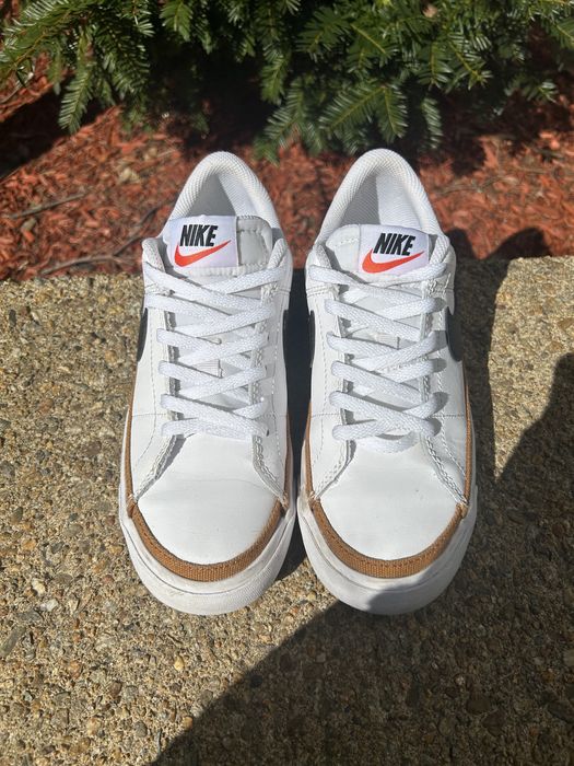Кеди шкіряні бренду Nike