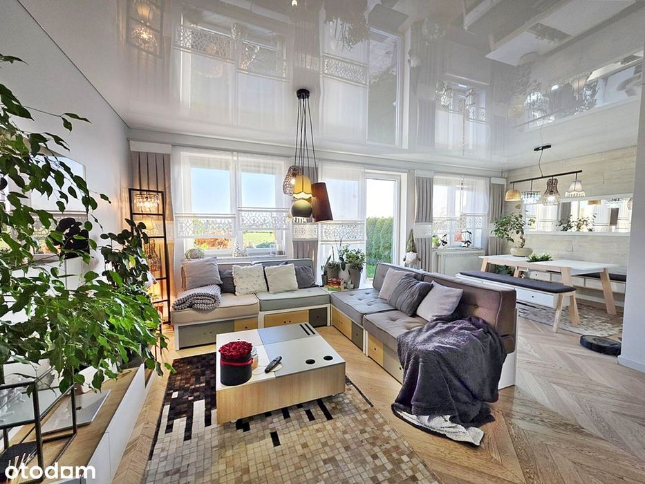 Elegancki, doskonale zaprojektowany dom z 4 sypialniami i garażem