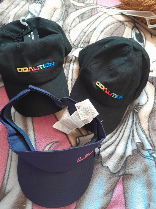 komplet 3 sztuki czapki  nowe z metko