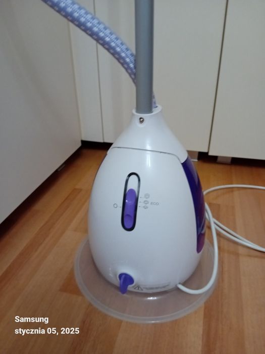 Parownica do ubrań Philips cleanTouch Stojący