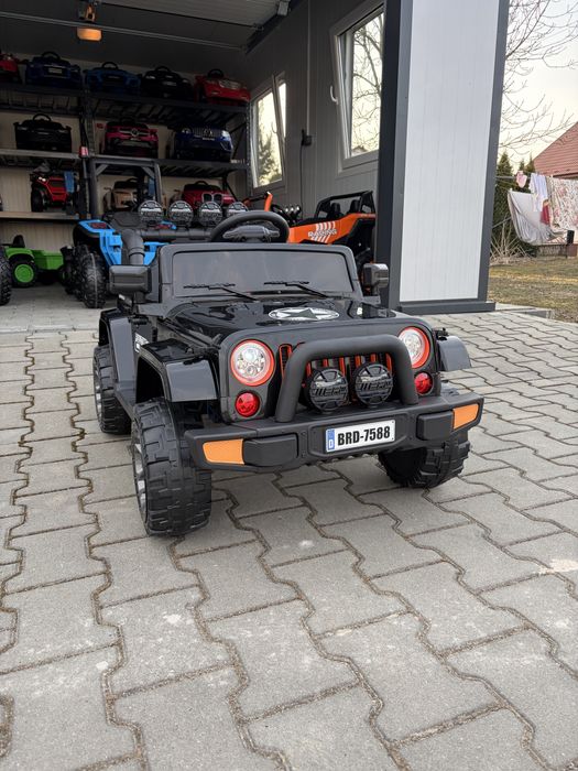 Autko na akumulator Jeep samochód PILOT SKÓRA