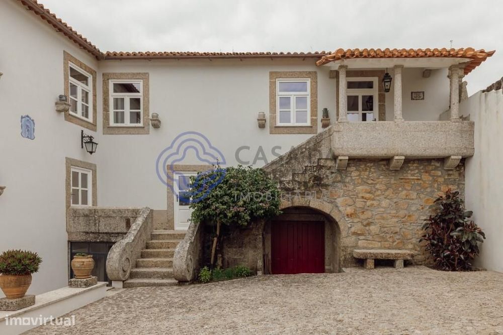 Quinta vinícola com solar secular