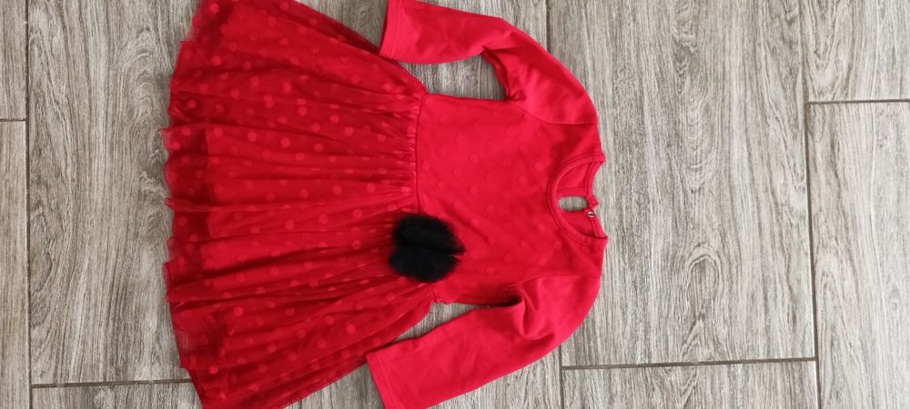 Czerwona sukienka dla dziewczynki r98