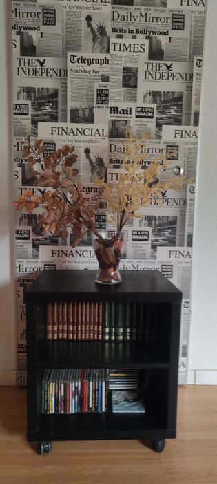 Mesa Cabeceira ou Mesa Apoio com rodas