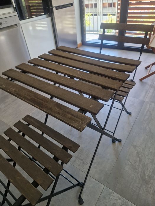 Mesa exterior + 2 cadeiras