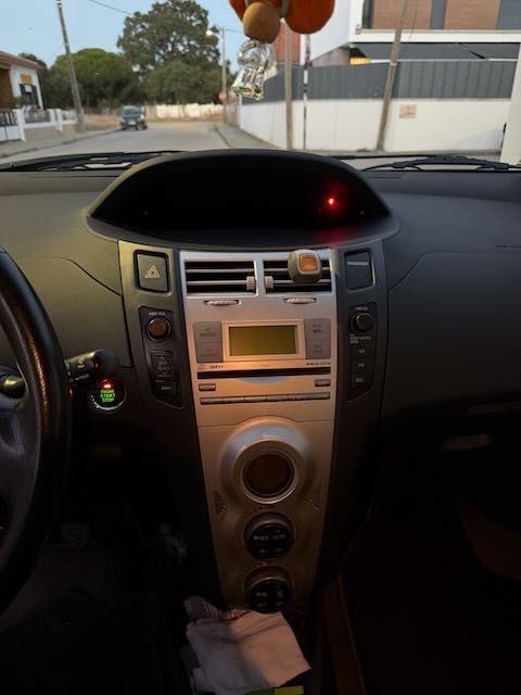 Toyota Yaris 1.4 D-4D 2007 132 mil KM
