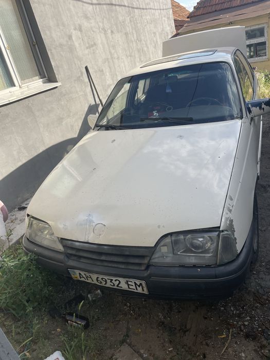 Автомобиль Опель омега А