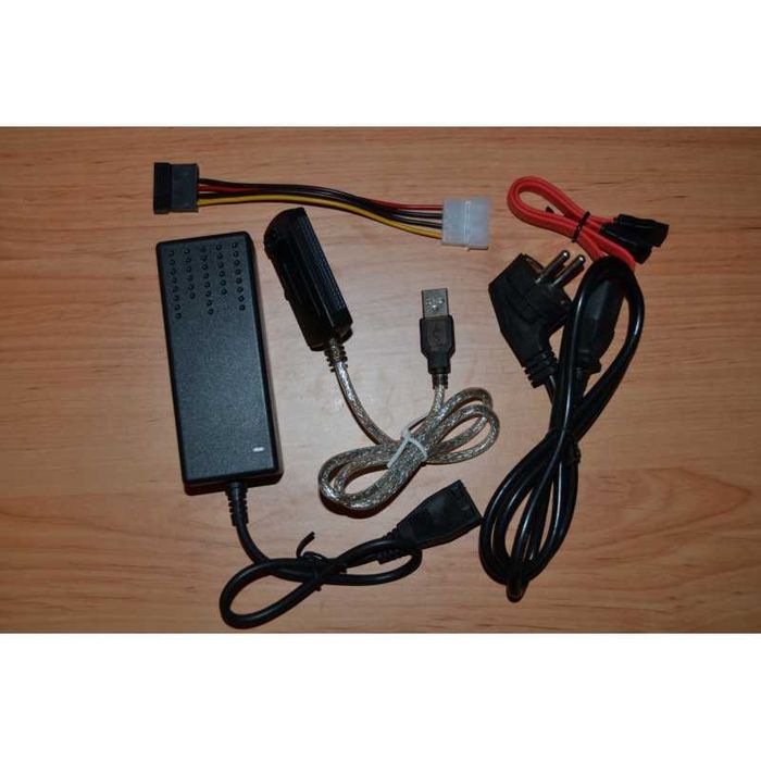 Leitor de Discos SATA e IDE