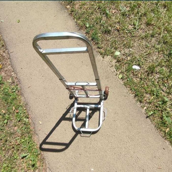 Візок , кравчучка,  тележка, тачка