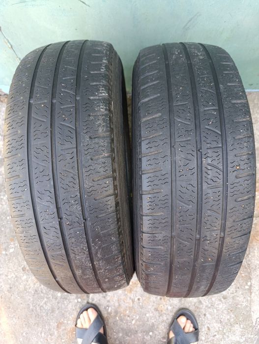Авто шини l 205/65 R16C зима  б/у в гарному стані, 2шт 2016 року 2шт.