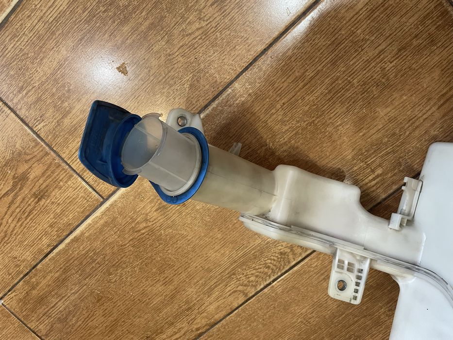 Бачок омывателя на пассат б7 (европа) 2012 год