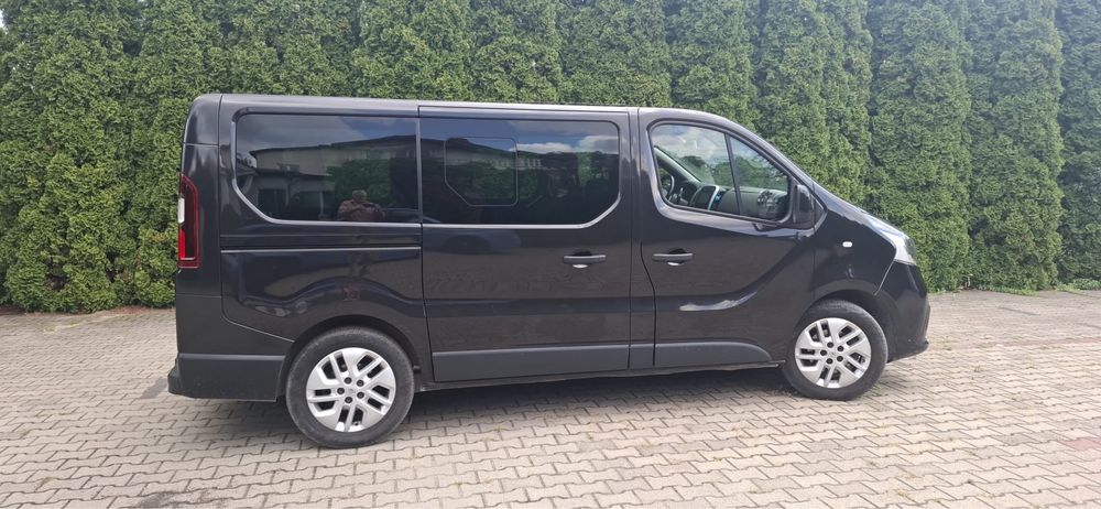 Renault Trafic 1.6 dCi | 2015 r. | 8-osobowy | klima