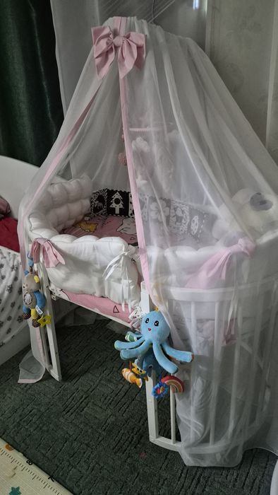 Дитяче ліжечко, кругле ліжечко, овальне ліжечко