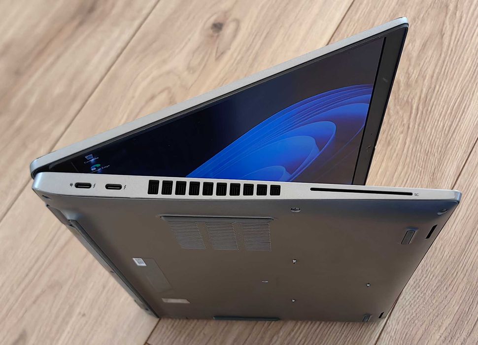 DELL Precision 15.6 cala ze stacja dok USB-c DELL i Win 11 Pro