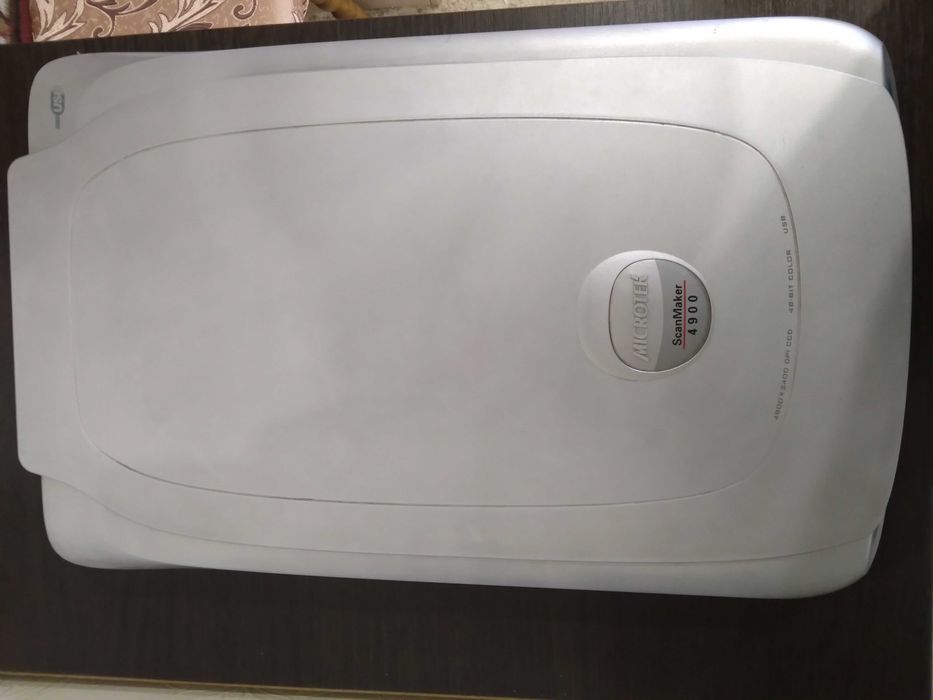 Продам сканер microtek 4900