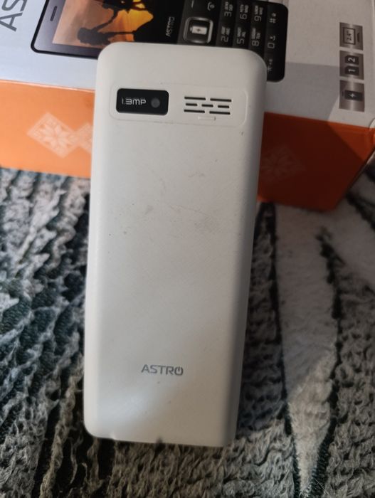 Мобільний  кнопочний  телефон Астро Astro B245