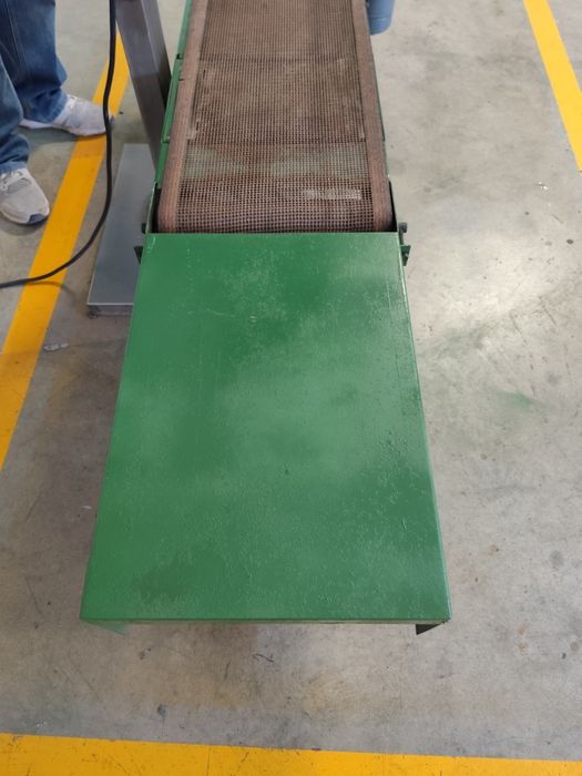 Máquina de embalar sacos mais tapete rolante