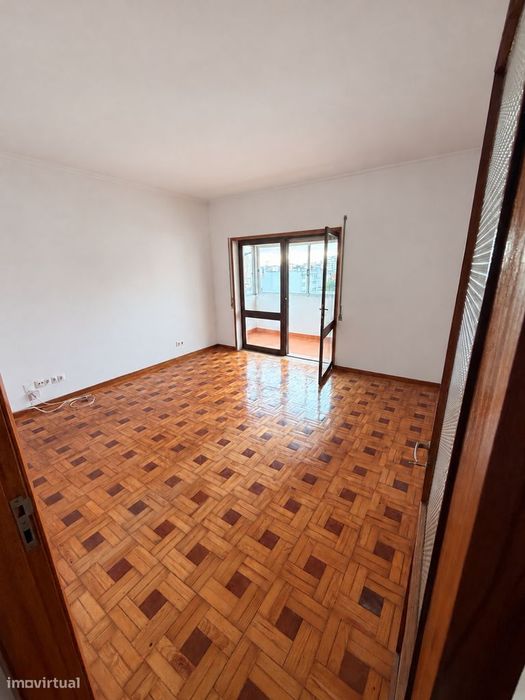 T2 com terraço próximo rotunda da Boavista