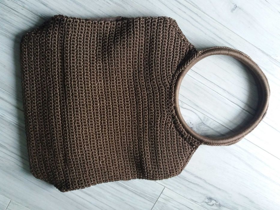 Szydełkowa brązowa torebka