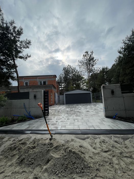 Kompleksowe układanie kostki brukowej