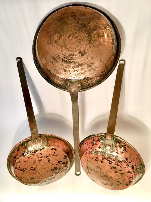 3 SERTÃS - muito antigas - cobre
- 26/32/25 cm/s