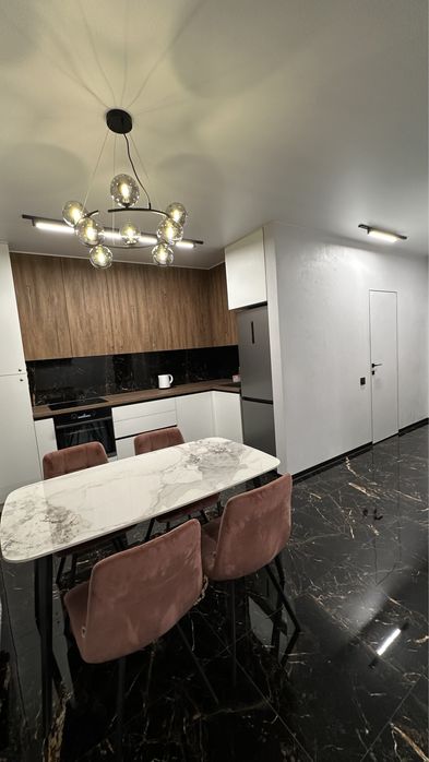 АВТОВОКЗАЛ. Новобуд. 2+1 / 2+2 Обласна лікарня.Погод/подобово.