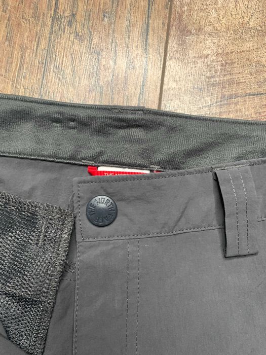 Шорти The North Face