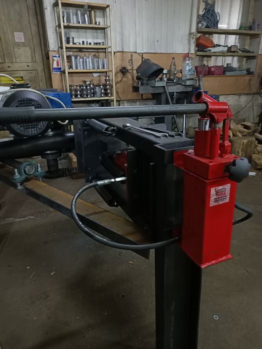 Электрогидравлический промышленный трубогиб