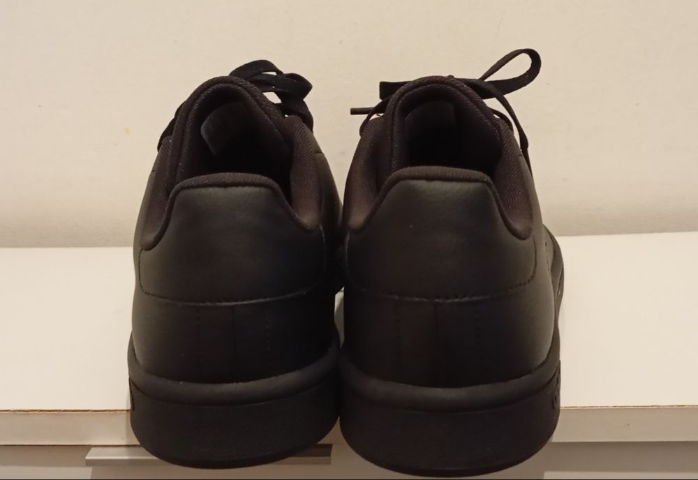 Tênis Adidas resistente