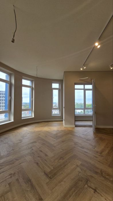 Продаж 3 кім + кухня вітальня Парус Парк на Кульпарківській