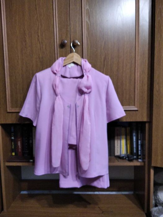 Костюм брючный женский 46-48