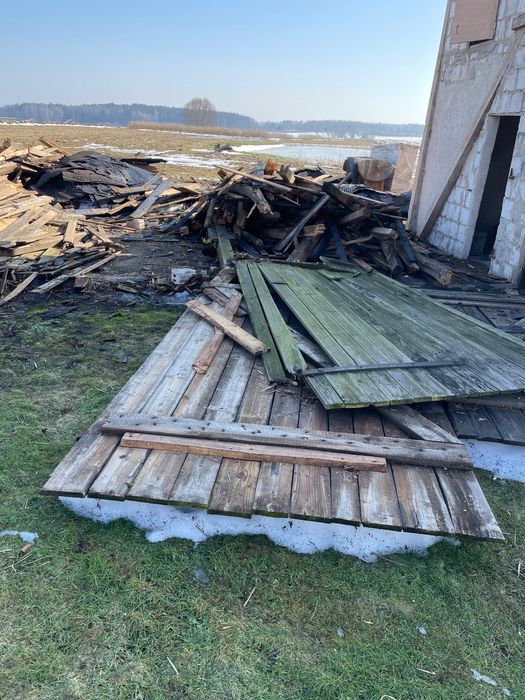 Deski z demontażu stodoły oddam